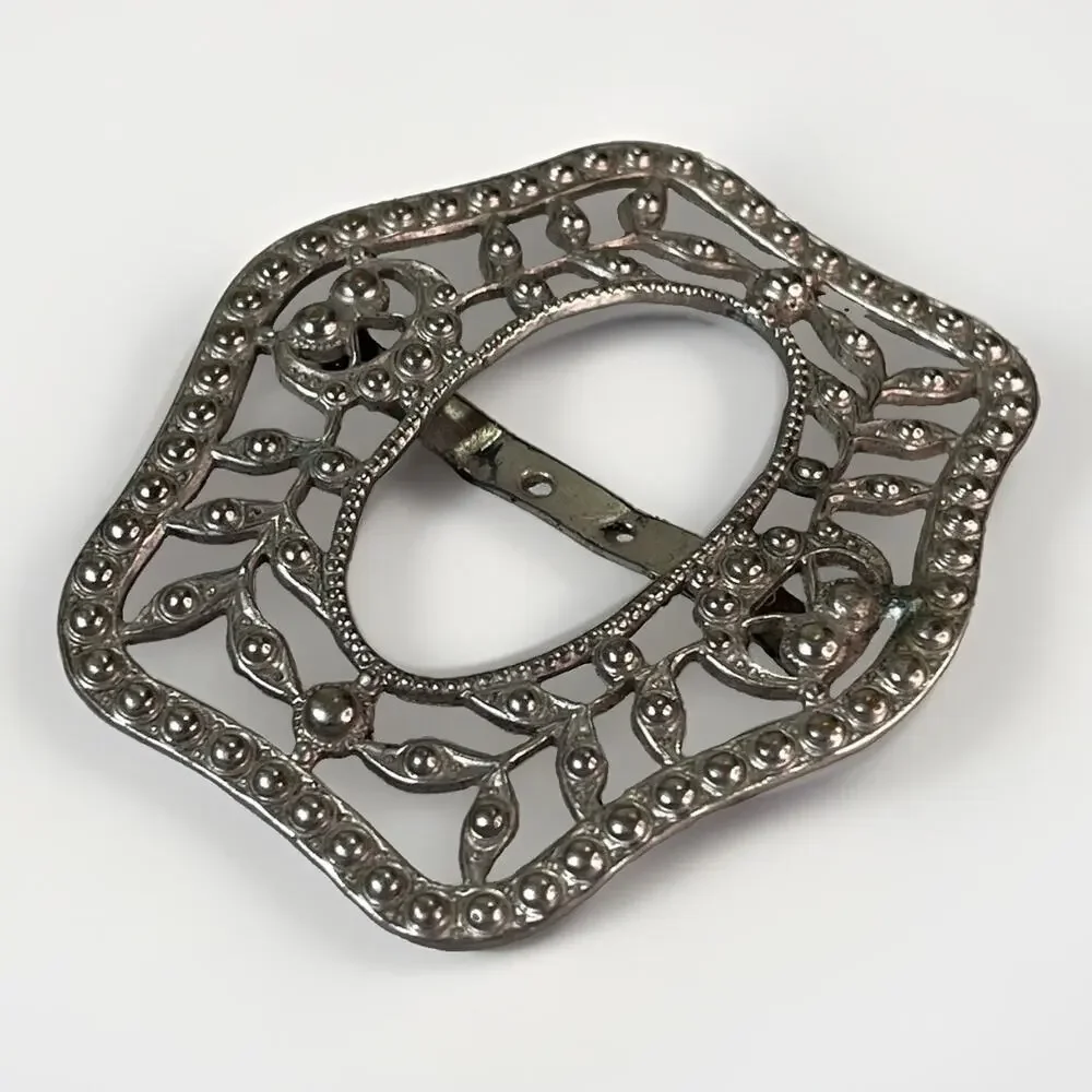 Vintage Silver Tone Floral Filigree Belt Buckle Openwork Western 2.5”